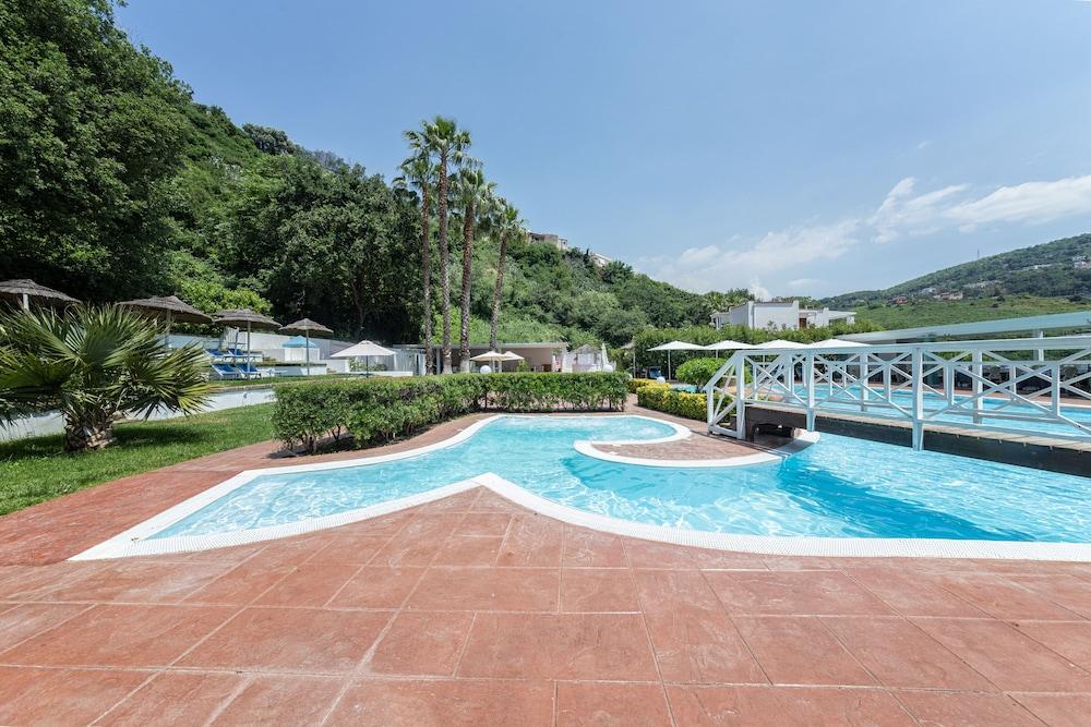 פוזולי Agave Hotel מראה חיצוני תמונה
