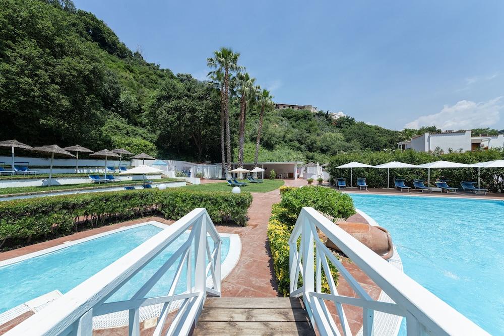 פוזולי Agave Hotel מראה חיצוני תמונה