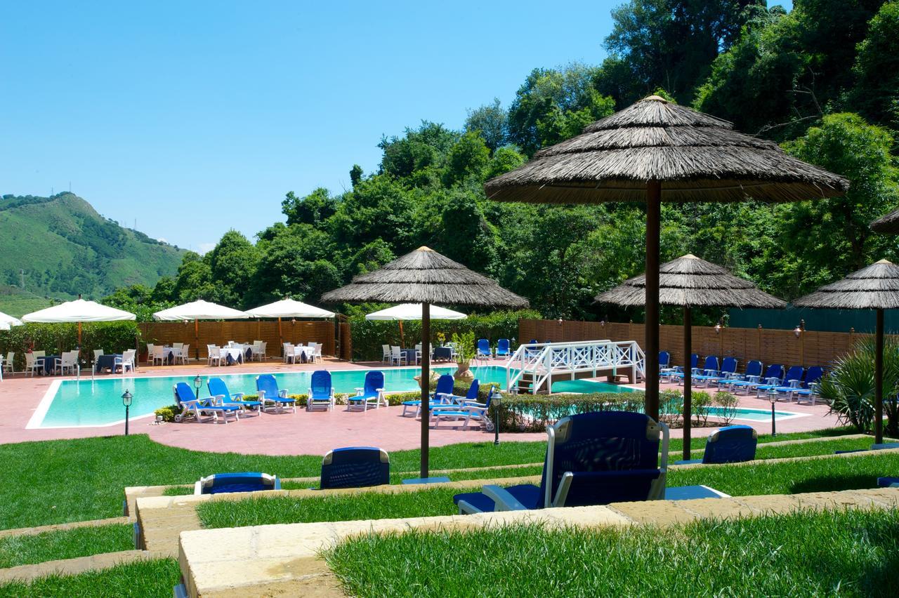 פוזולי Agave Hotel מראה חיצוני תמונה