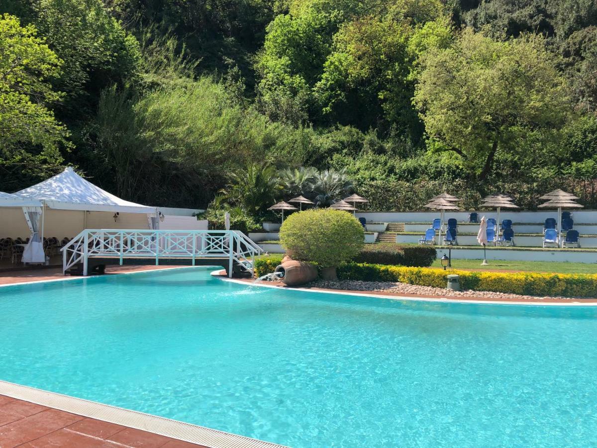 פוזולי Agave Hotel מראה חיצוני תמונה